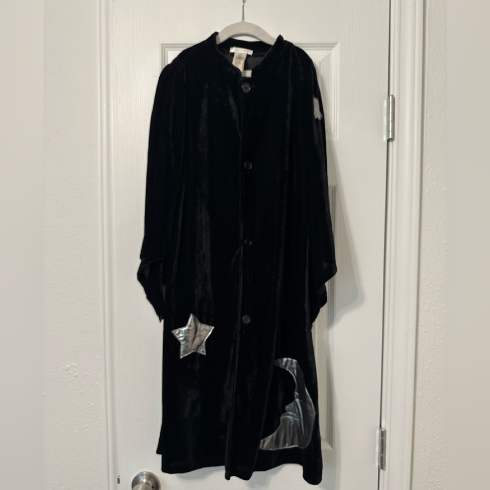 Pottery Barn Kids black velvet wizard/sorcerors robe size 7/8 VGUC